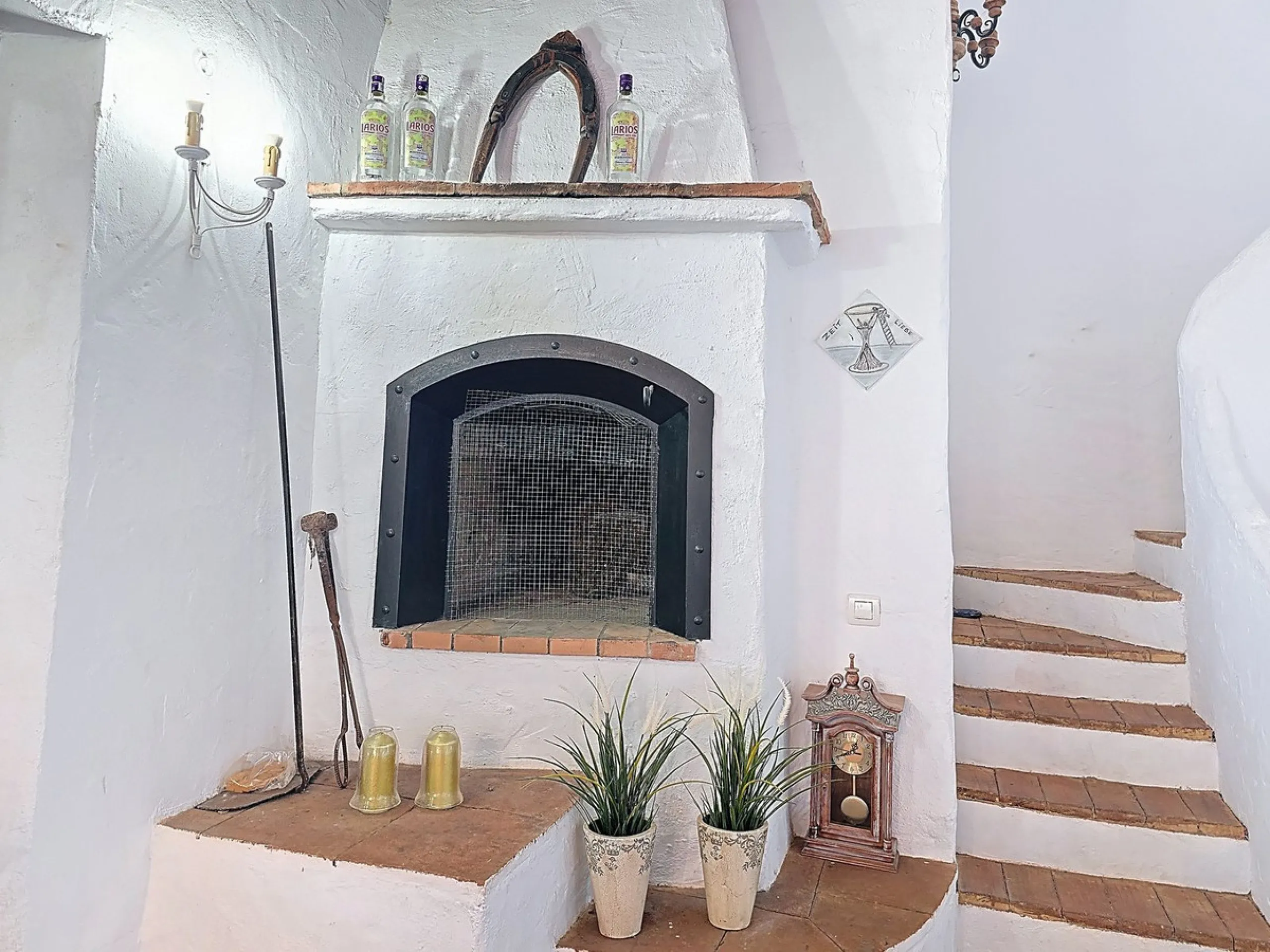 Authentic finca near Riogordo (Málaga, Costa del Sol) – ready to move in with swimming pool, solar panels and beautiful views