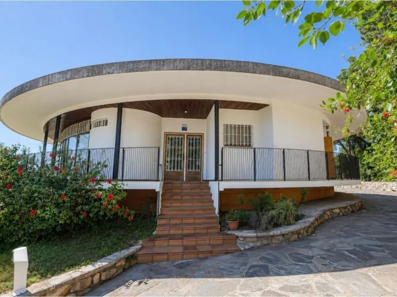Exclusiva finca con vistas panorámicas al mar en Sant Pol de Mar