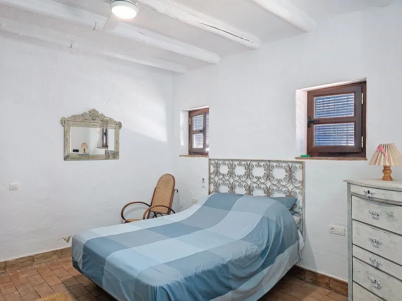 Authentic finca near Riogordo (Málaga, Costa del Sol) – ready to move in with swimming pool, solar panels and beautiful views