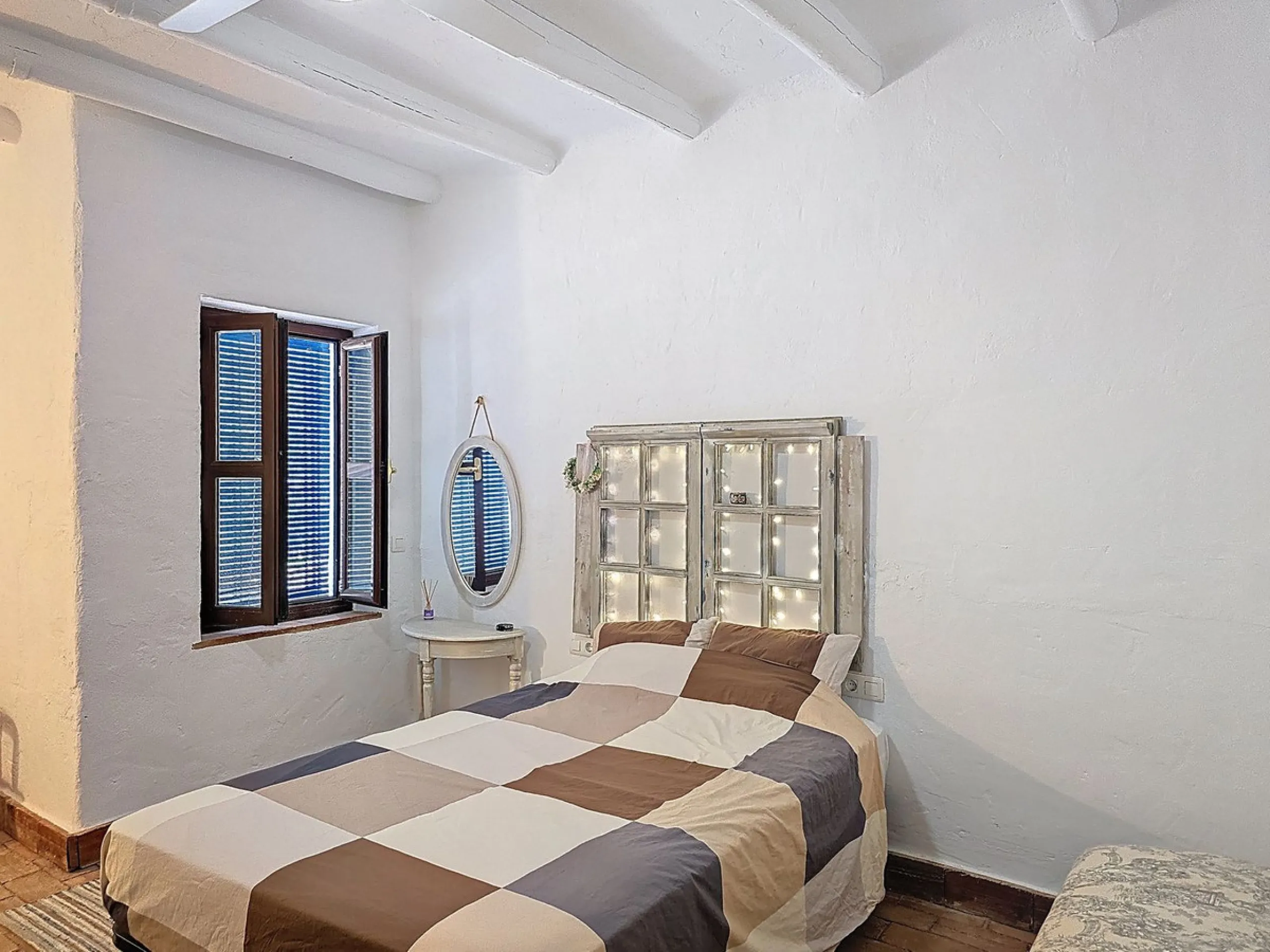 Authentic finca near Riogordo (Málaga, Costa del Sol) – ready to move in with swimming pool, solar panels and beautiful views