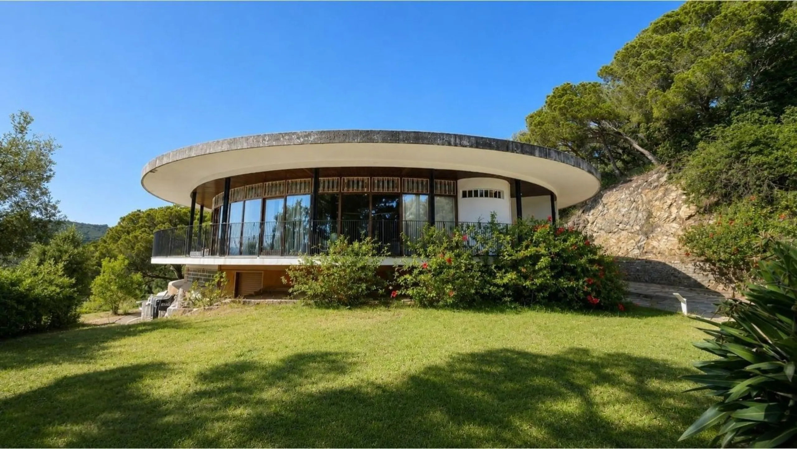 Exclusiva finca con vistas panorámicas al mar en Sant Pol de Mar