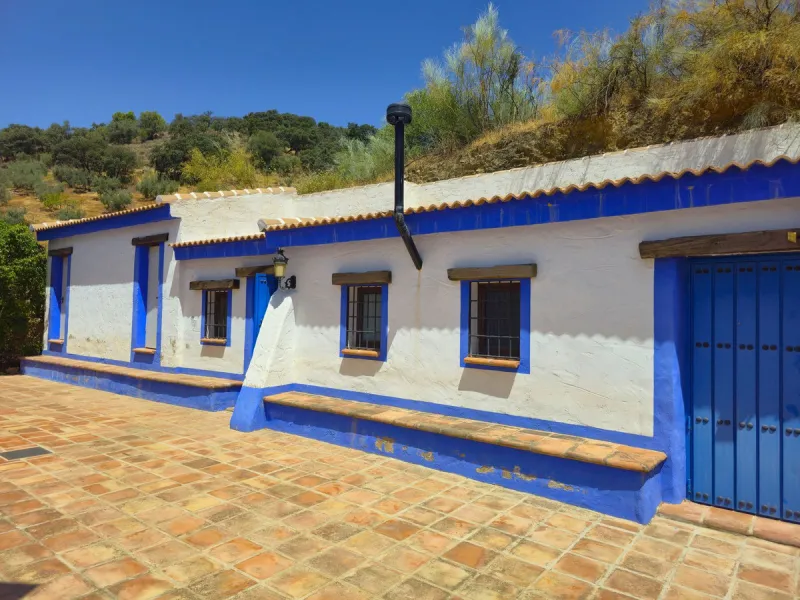 Authentic finca near Riogordo (Málaga, Costa del Sol) – ready to move in with swimming pool, solar panels and beautiful views