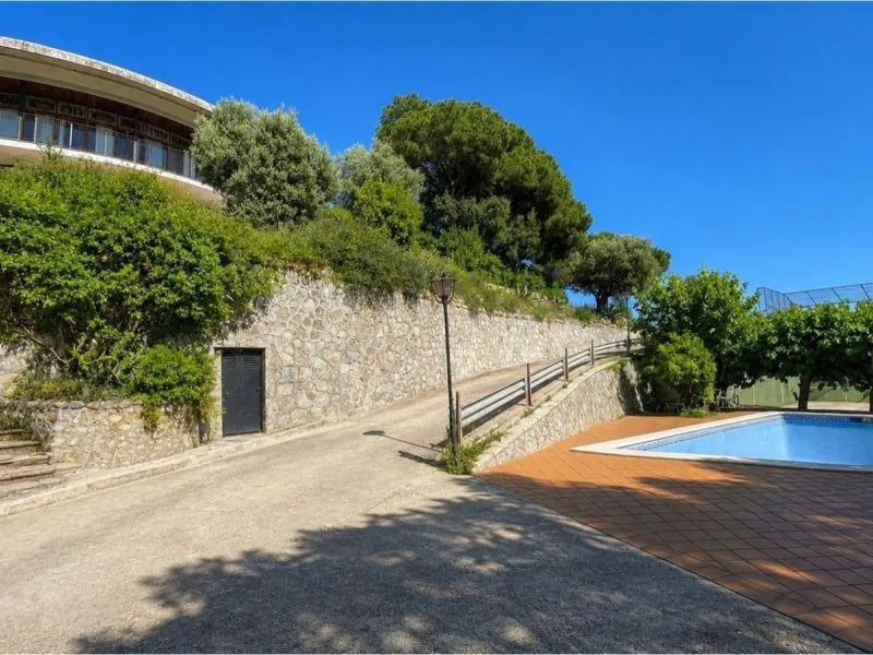 Exclusiva finca con vistas panorámicas al mar en Sant Pol de Mar