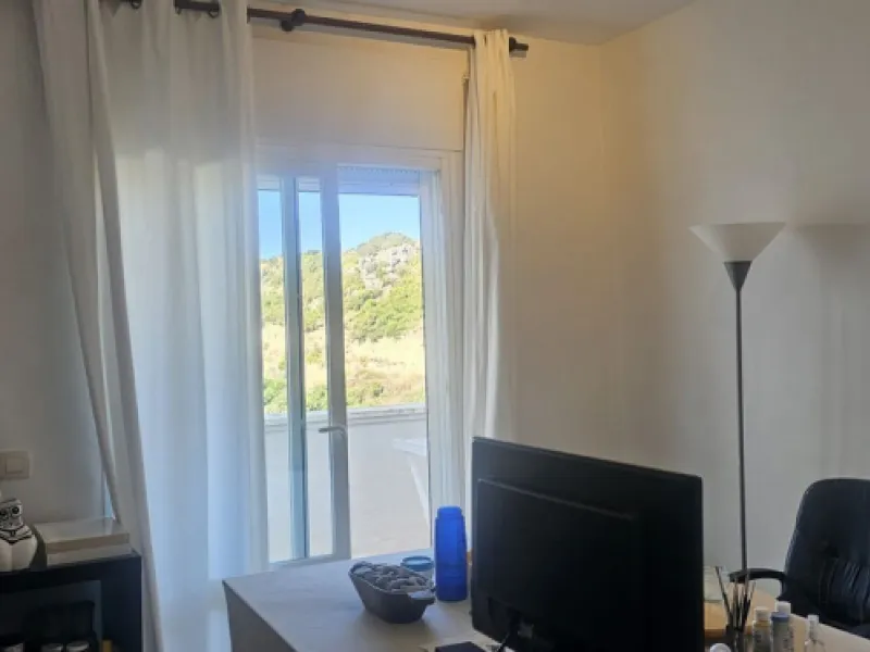 Apartment - Penthouse в продаже в Casares, Málaga. В доме 3 спален и 2 ванных комнат. Площадь дома 140 м²