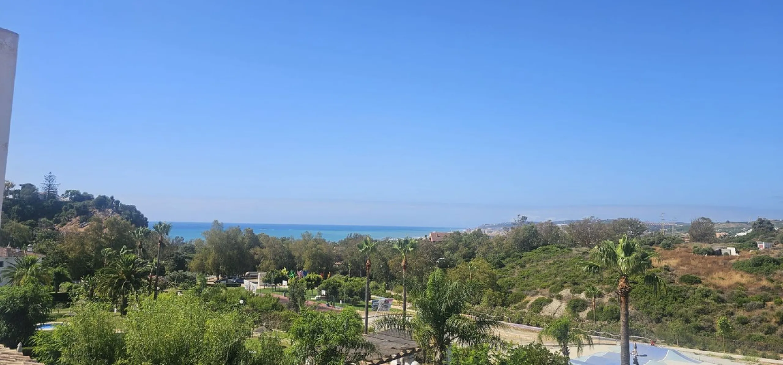 Apartment - Penthouse в продаже в Casares, Málaga. В доме 3 спален и 2 ванных комнат. Площадь дома 140 м²