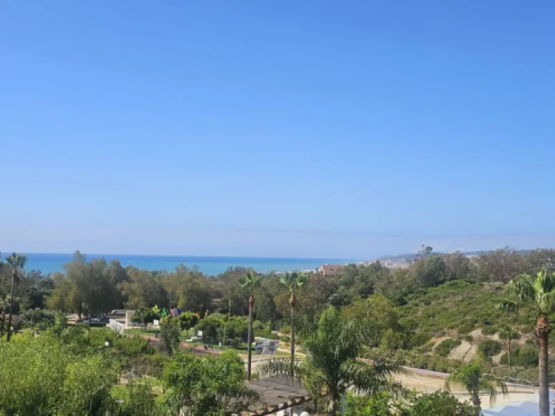 Apartment - Penthouse в продаже в Casares, Málaga. В доме 3 спален и 2 ванных комнат. Площадь дома 140 м²