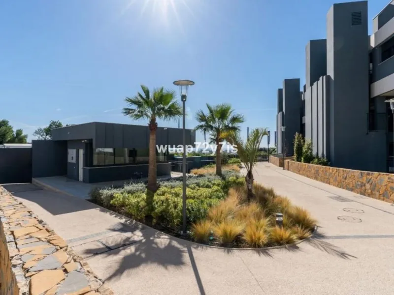Modern Family Home in the Popular Oasis – Selwo, Estepona
