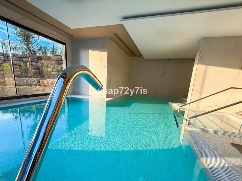 Modern Family Home in the Popular Oasis – Selwo, Estepona
