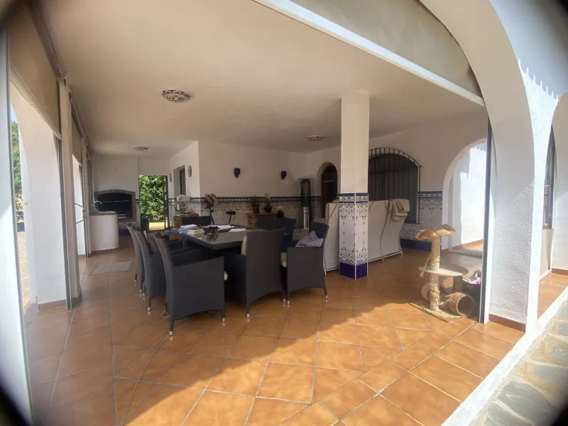 Mediterranean living on one level: comfort, tranquility, and proximity to the sea