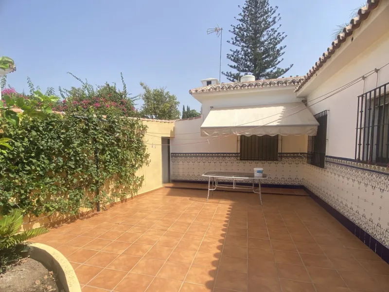 Mediterranean living on one level: comfort, tranquility, and proximity to the sea