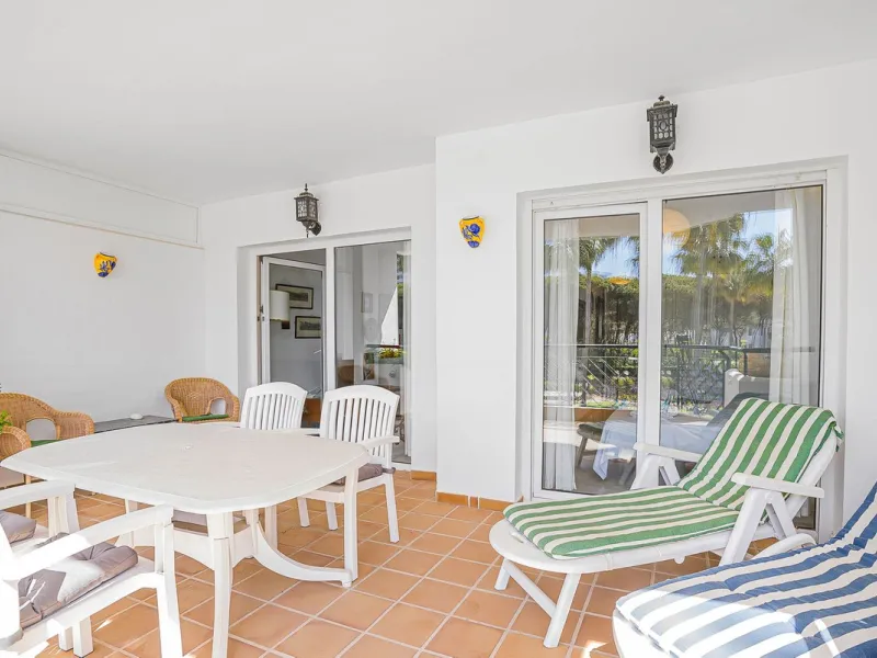 LOCATION! Discover the perfect coastal retreat with this beachfront first-floor apartment located in the prestigious community of Calahonda. This charming flat features two spacious bedrooms and two bathrooms, providing ample space for relaxation and comf