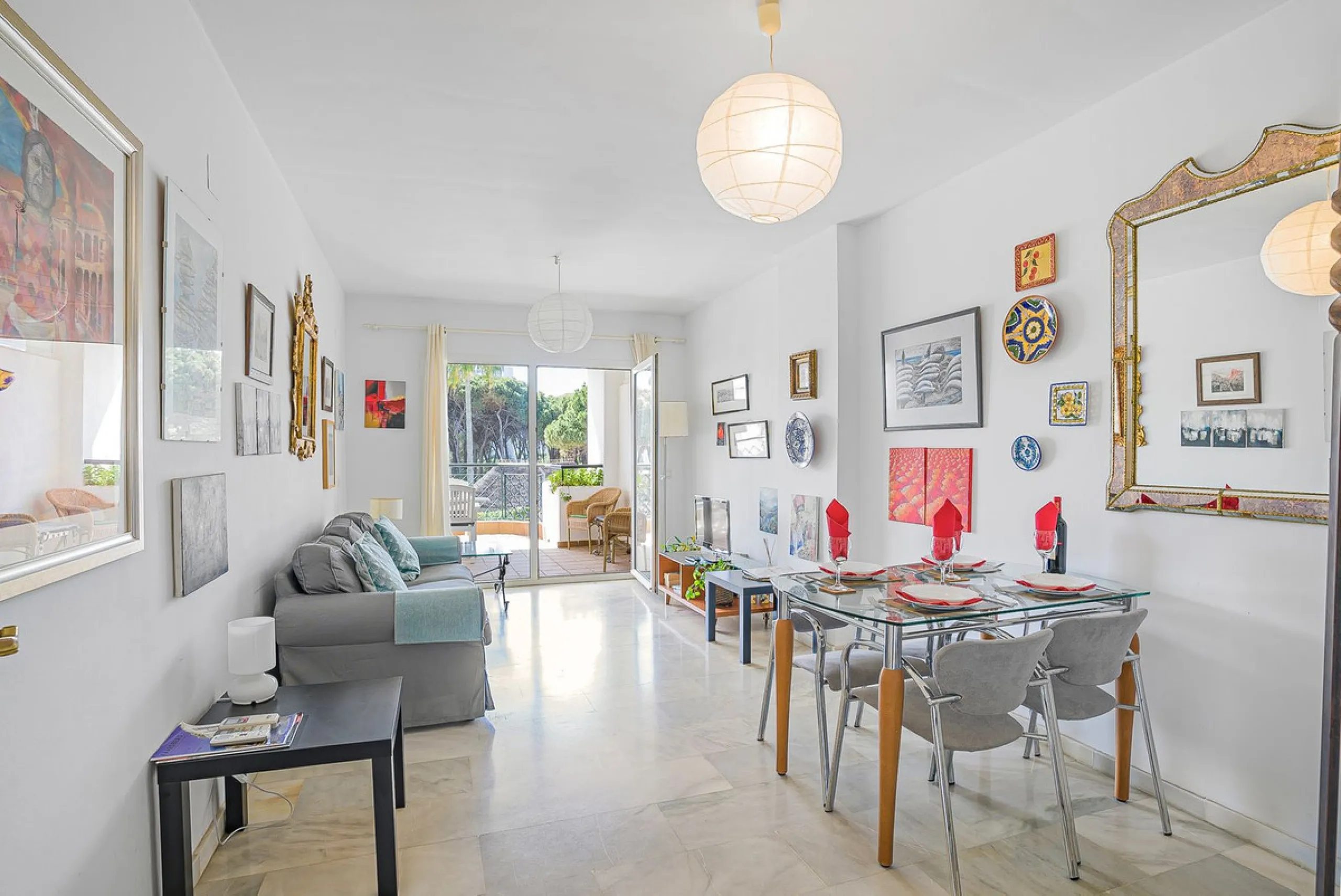 LOCATION! Discover the perfect coastal retreat with this beachfront first-floor apartment located in the prestigious community of Calahonda. This charming flat features two spacious bedrooms and two bathrooms, providing ample space for relaxation and comf