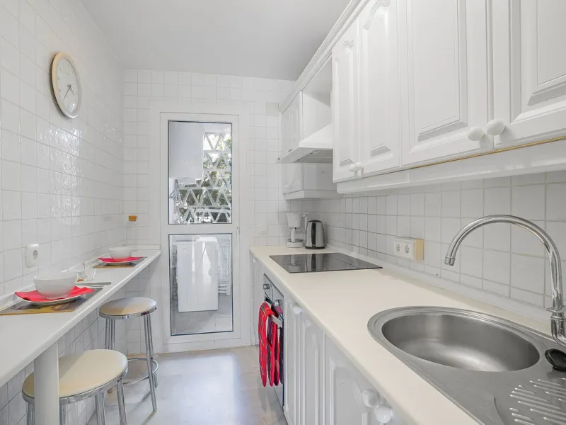 LOCATION! Discover the perfect coastal retreat with this beachfront first-floor apartment located in the prestigious community of Calahonda. This charming flat features two spacious bedrooms and two bathrooms, providing ample space for relaxation and comf