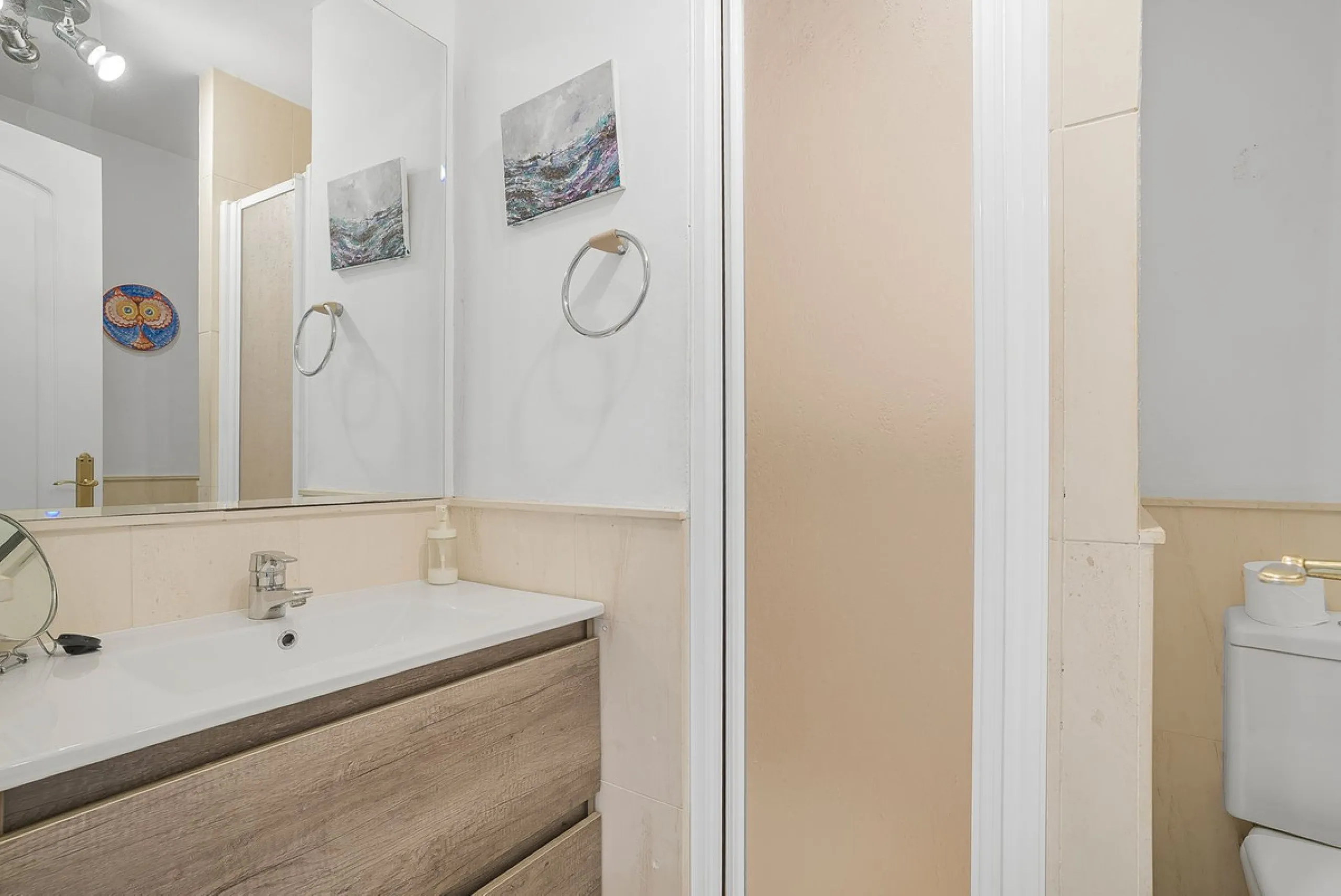 LOCATION! Discover the perfect coastal retreat with this beachfront first-floor apartment located in the prestigious community of Calahonda. This charming flat features two spacious bedrooms and two bathrooms, providing ample space for relaxation and comf