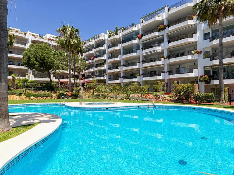 LOCATION! Discover the perfect coastal retreat with this beachfront first-floor apartment located in the prestigious community of Calahonda. This charming flat features two spacious bedrooms and two bathrooms, providing ample space for relaxation and comf