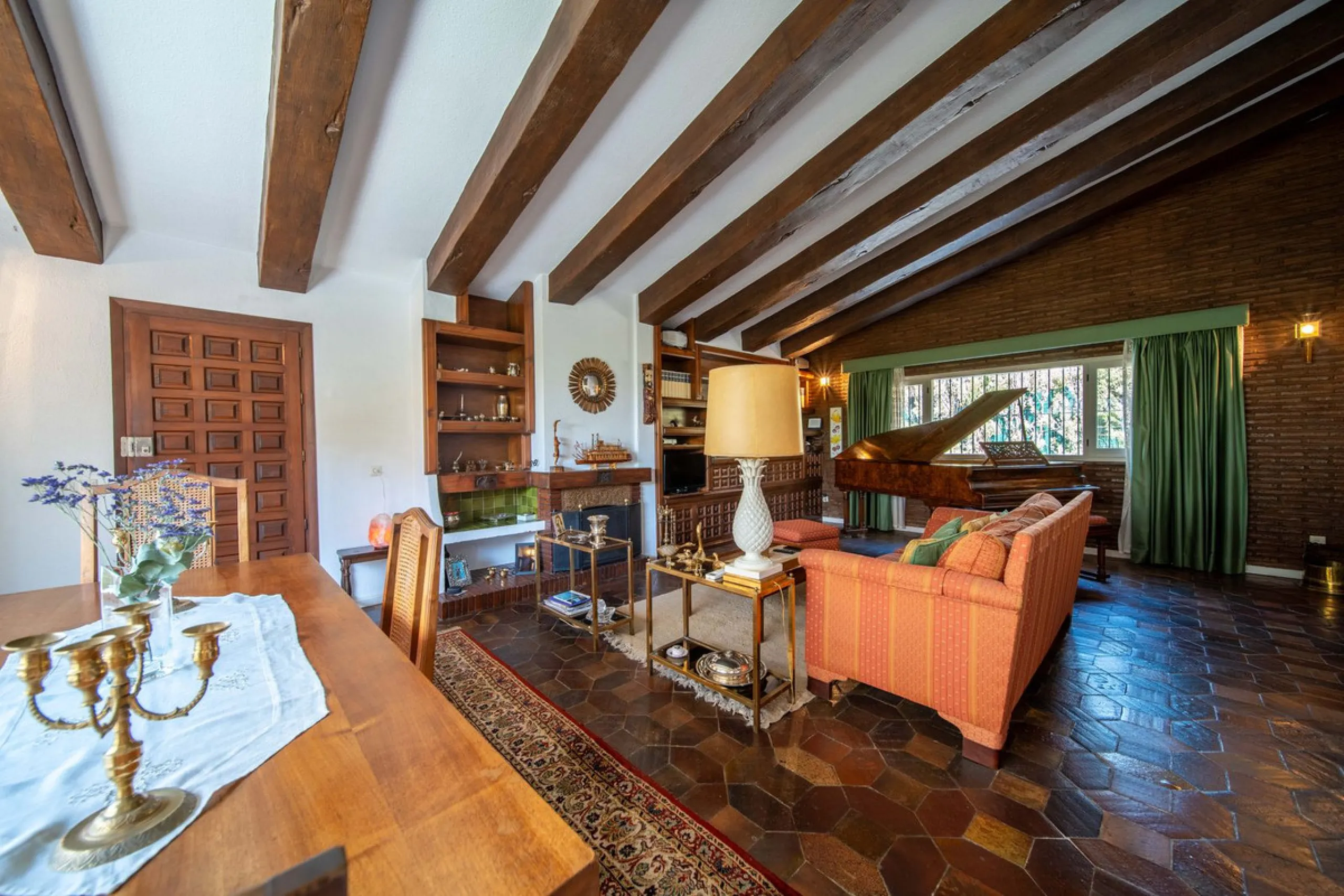 Unique villa in the center of Fuengirola with a private pool and not part of any community.