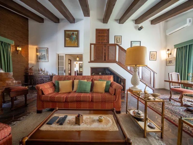 Unique villa in the center of Fuengirola with a private pool and not part of any community.
