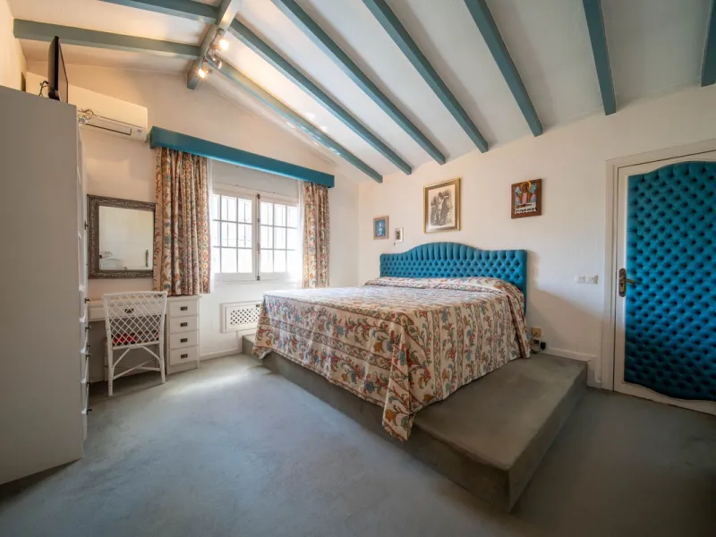 Unique villa in the center of Fuengirola with a private pool and not part of any community.