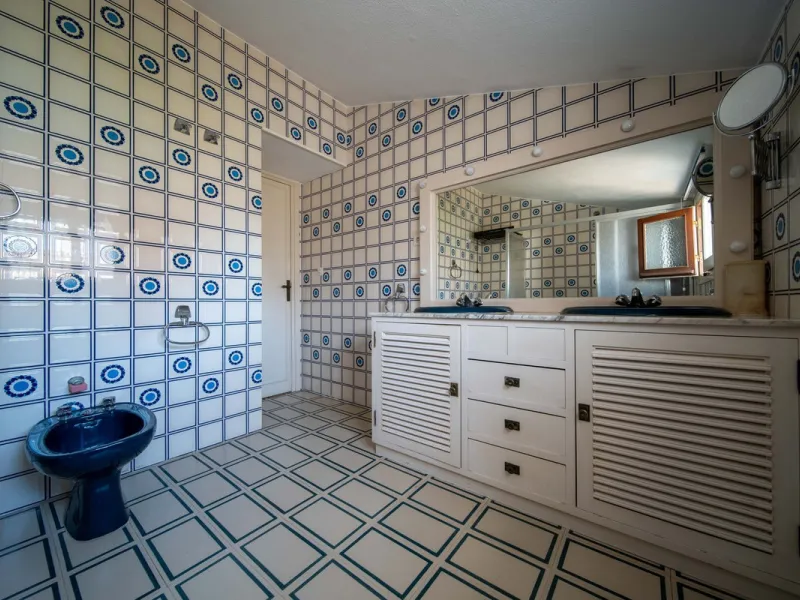 Unique villa in the center of Fuengirola with a private pool and not part of any community.
