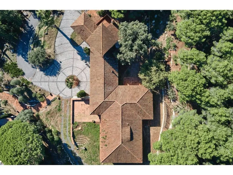 Exclusive luxury estate with sea views in Premia de Dalt