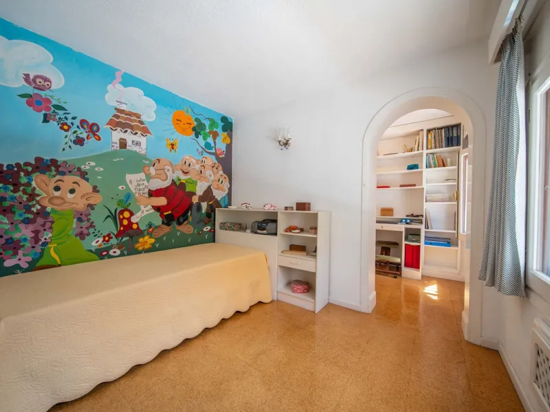 Unique villa in the center of Fuengirola with a private pool and not part of any community.