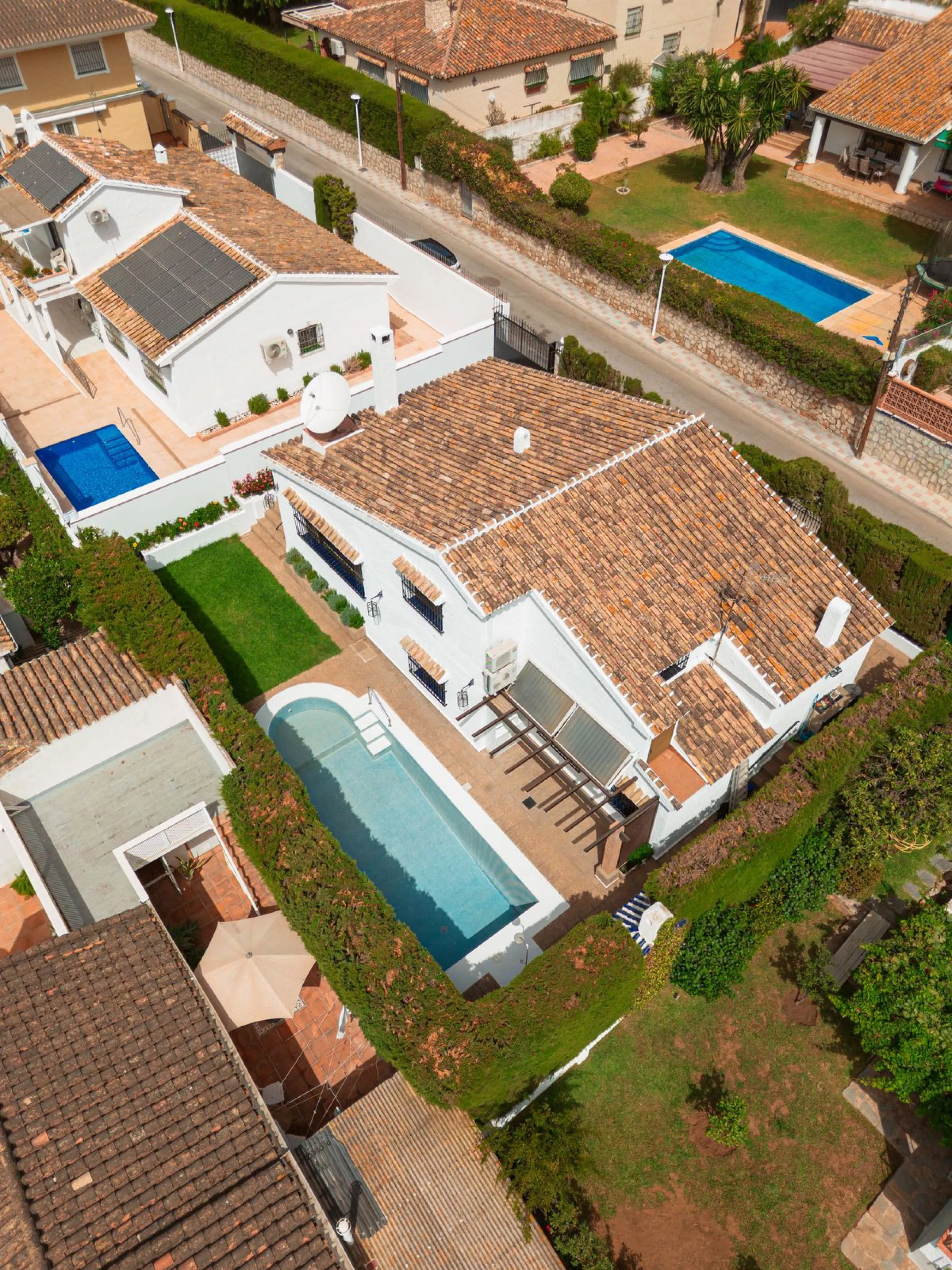 Unique villa in the center of Fuengirola with a private pool and not part of any community.