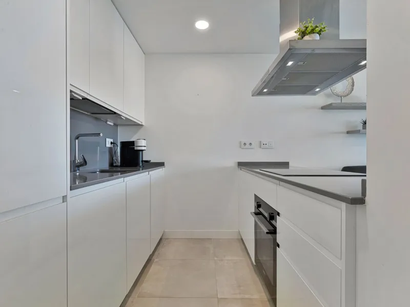 Mediterranean Dream Living – 2-Bedroom Ocean View Apartment in Fuengirola
