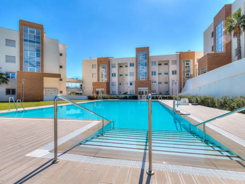 Mediterranean Dream Living – 2-Bedroom Ocean View Apartment in Fuengirola