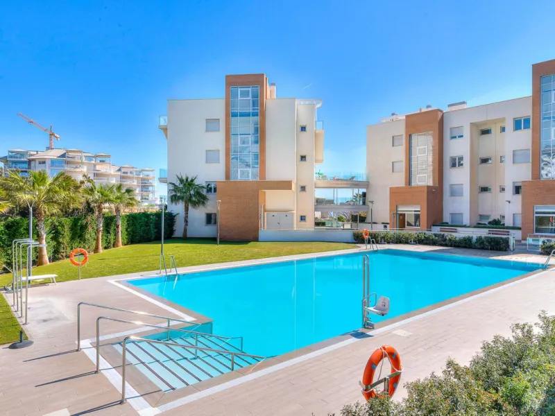 Mediterranean Dream Living – 2-Bedroom Ocean View Apartment in Fuengirola