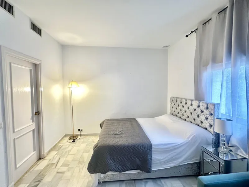 Apartment - Middle Floor Studio в продаже в Marbella, Málaga. Площадь дома 32 м²