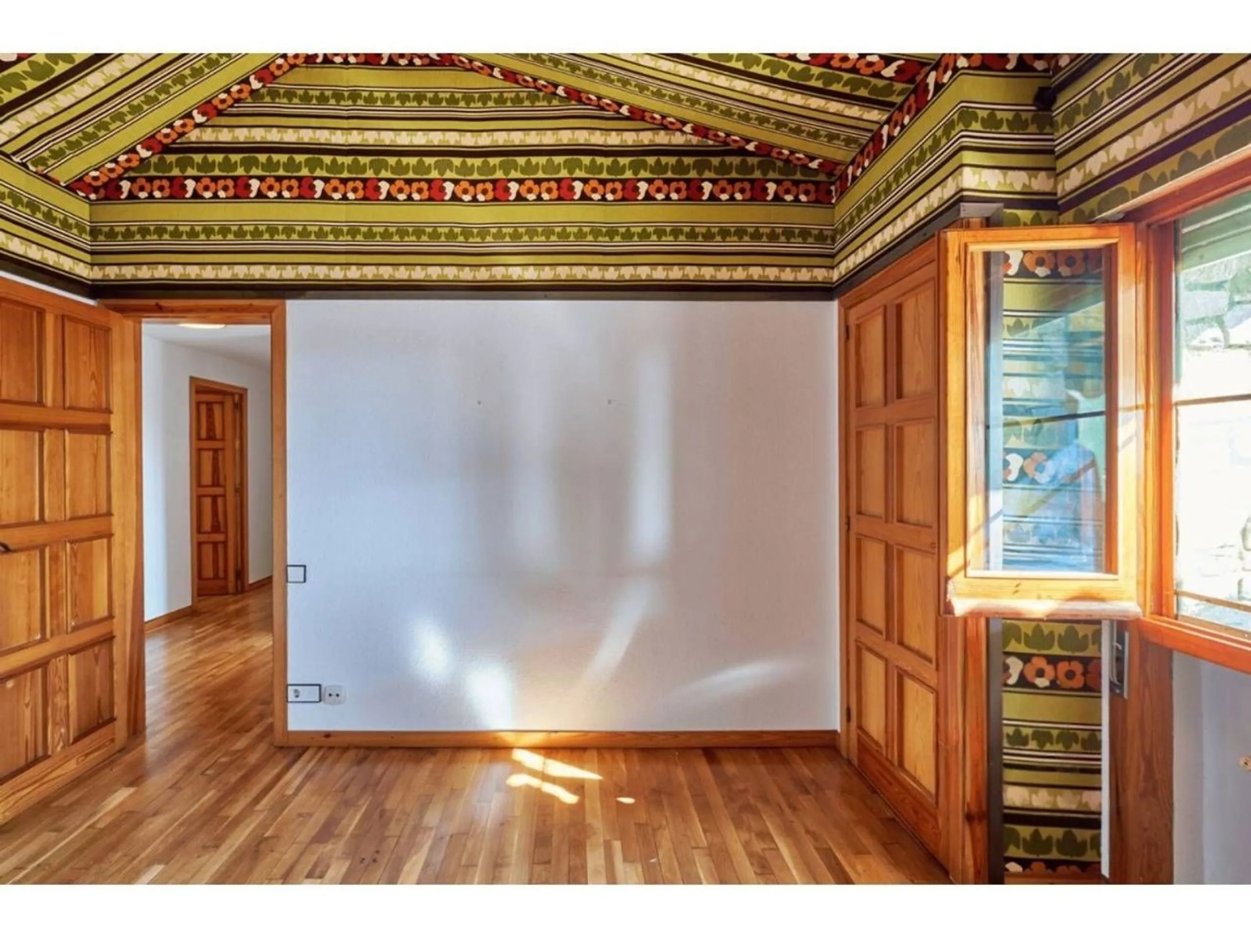 Exclusive luxury estate with sea views in Premia de Dalt