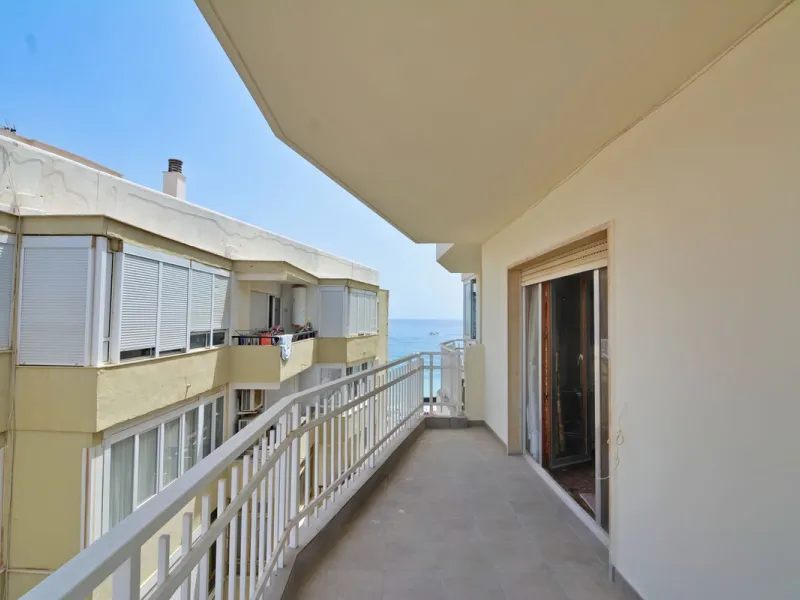 Exclusive Seafront Property in the Heart of Fuengirola!