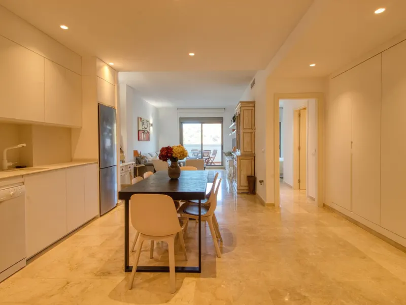 Apartment - Ground Floor Apartment в продаже в Manilva, Málaga. В доме 2 спален и 2 ванных комнат. Площадь дома 102 м²