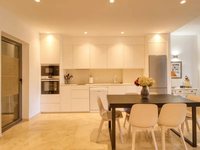 Apartment - Ground Floor Apartment в продаже в Manilva, Málaga. В доме 2 спален и 2 ванных комнат. Площадь дома 102 м²