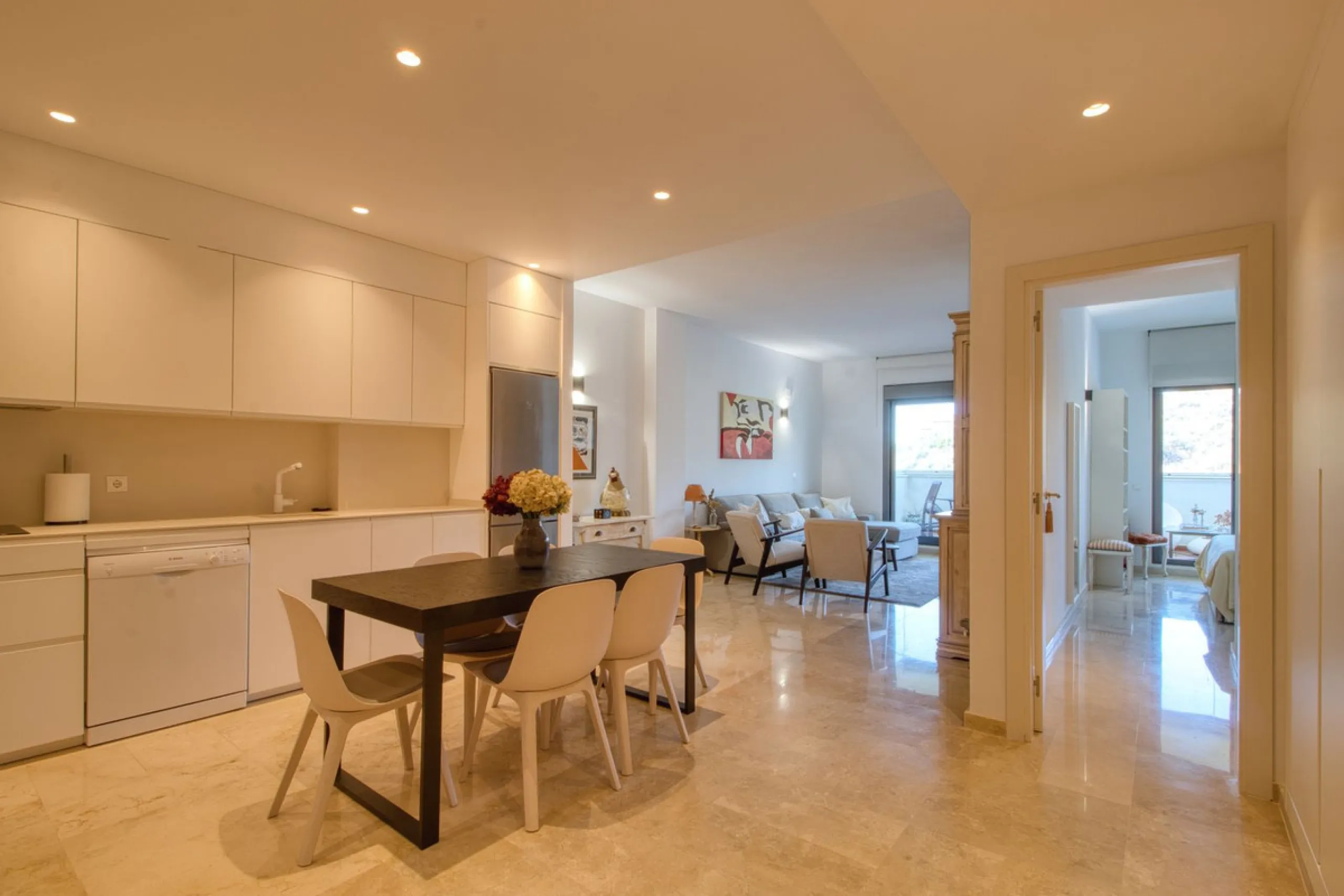 Apartment - Ground Floor Apartment в продаже в Manilva, Málaga. В доме 2 спален и 2 ванных комнат. Площадь дома 102 м²