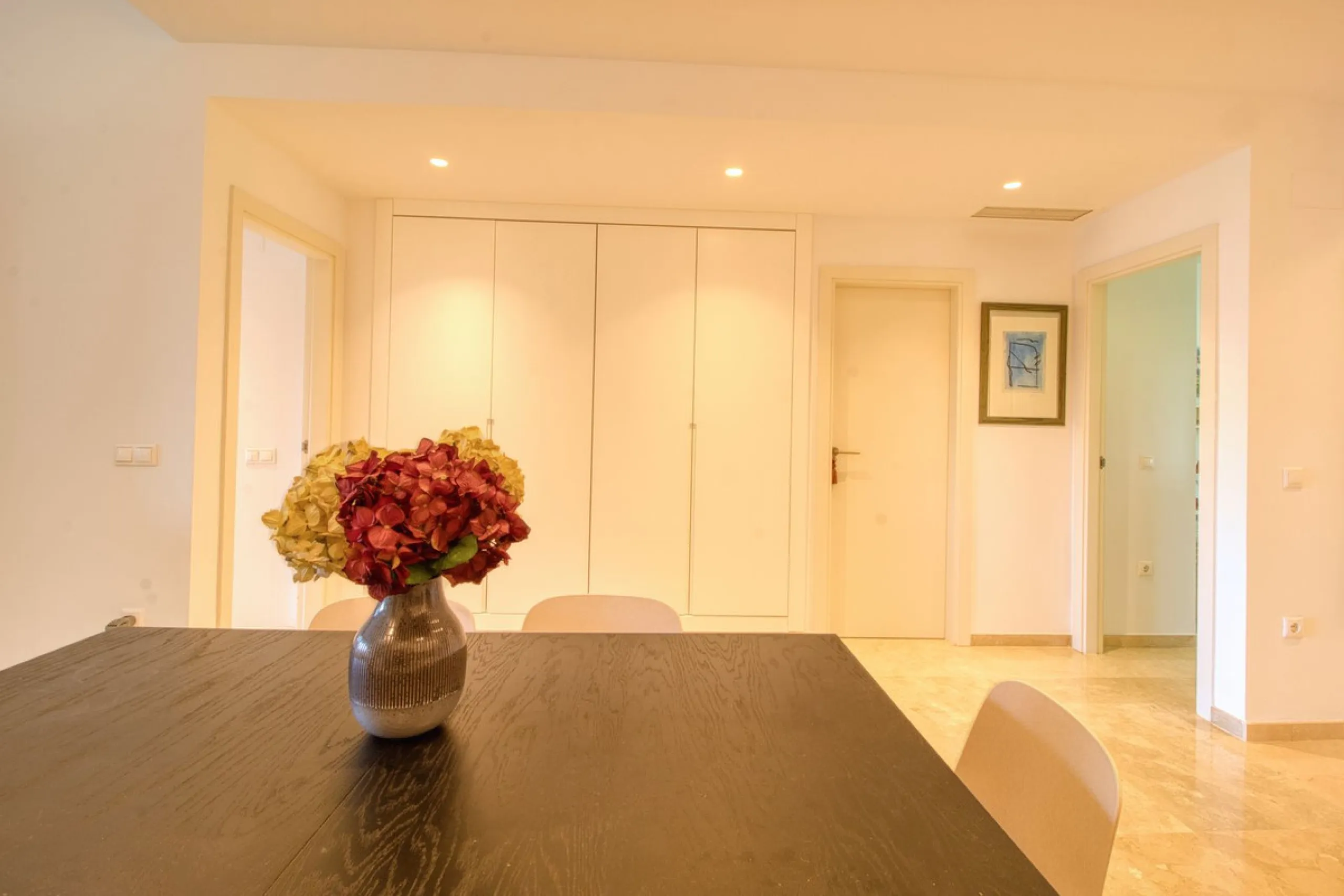 Apartment - Ground Floor Apartment в продаже в Manilva, Málaga. В доме 2 спален и 2 ванных комнат. Площадь дома 102 м²
