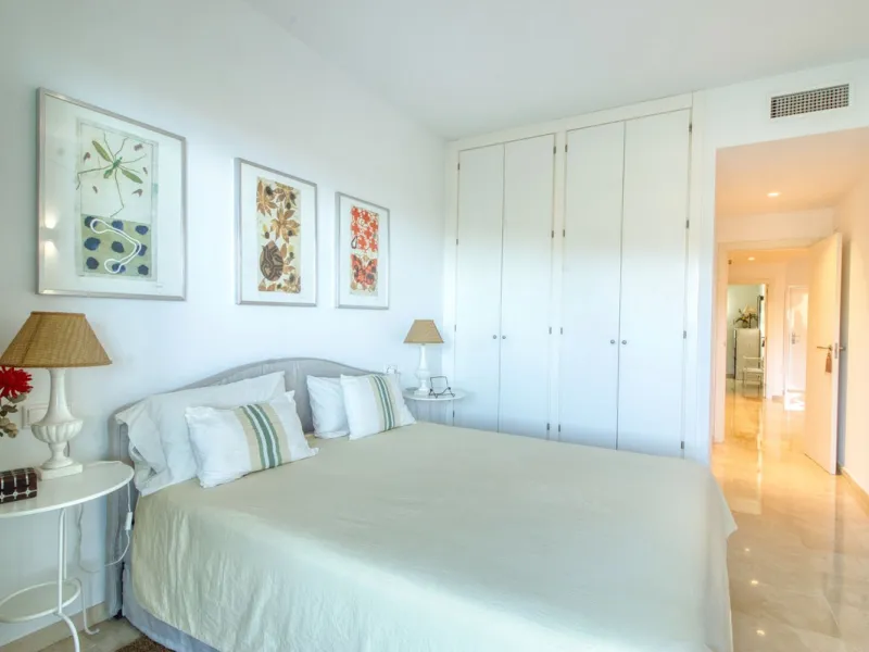 Apartment - Ground Floor Apartment в продаже в Manilva, Málaga. В доме 2 спален и 2 ванных комнат. Площадь дома 102 м²