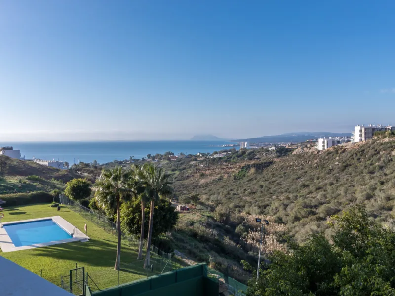 Apartment - Ground Floor Apartment в продаже в Manilva, Málaga. В доме 2 спален и 2 ванных комнат. Площадь дома 102 м²