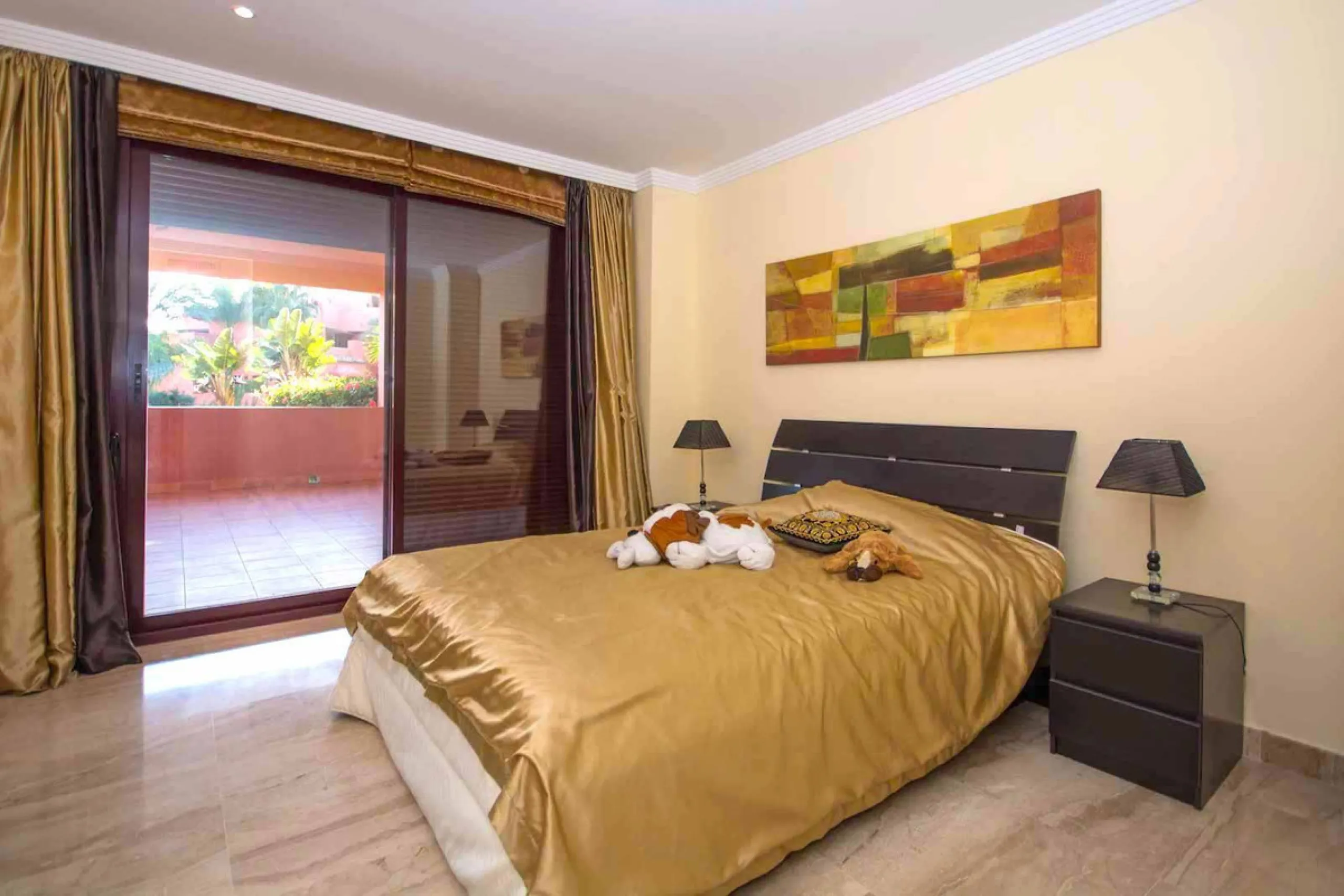 Fantastic 201m2 built,183 m2 usable ground floor south oriented apartment (elevated 2 meters above ground floor), fully furnished in a new beach side urbanization located in the heart of the "New Golden Mile", close to the 5 stars Hotels Ikos &  Las Dunas