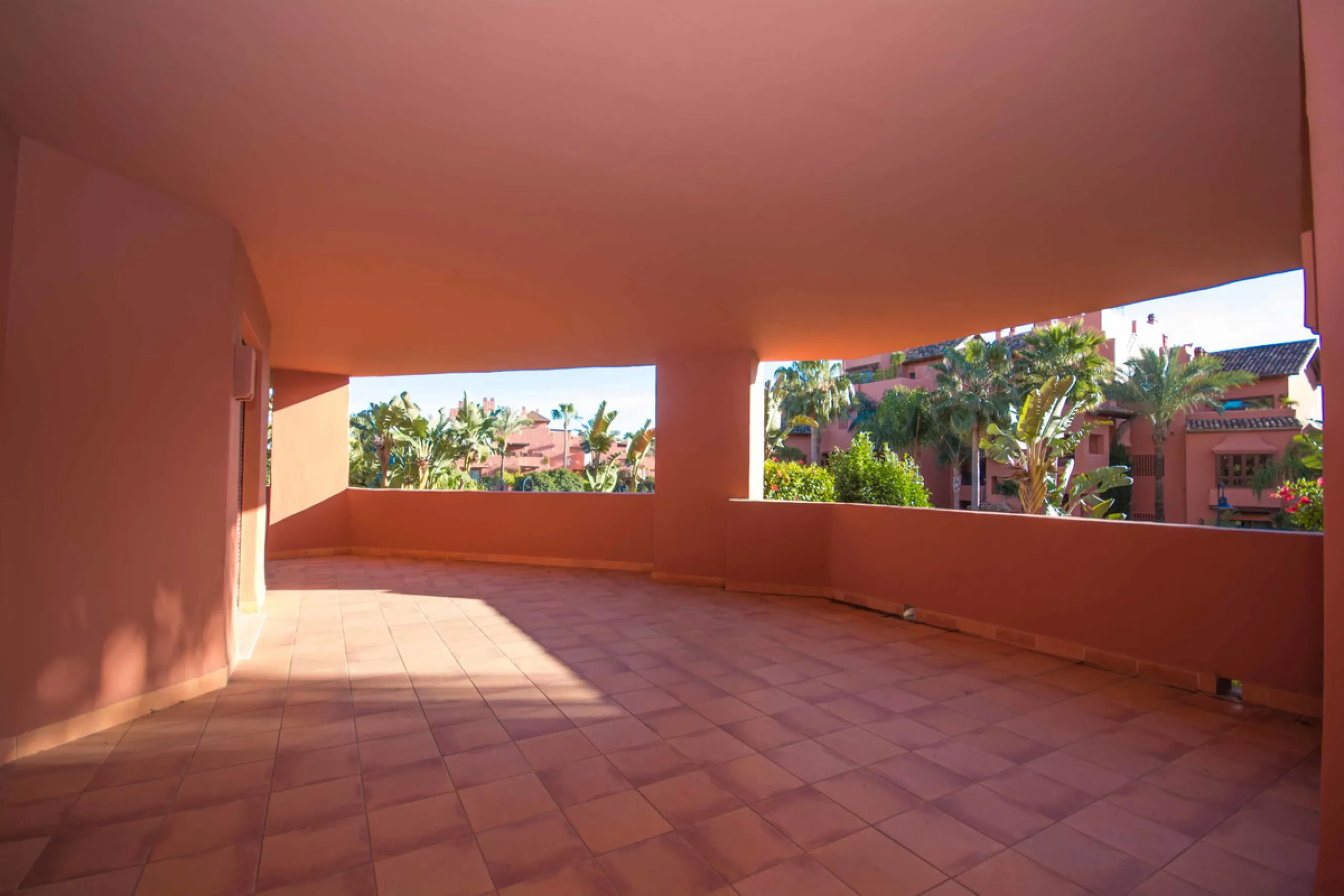 Fantastic 201m2 built,183 m2 usable ground floor south oriented apartment (elevated 2 meters above ground floor), fully furnished in a new beach side urbanization located in the heart of the "New Golden Mile", close to the 5 stars Hotels Ikos &  Las Dunas