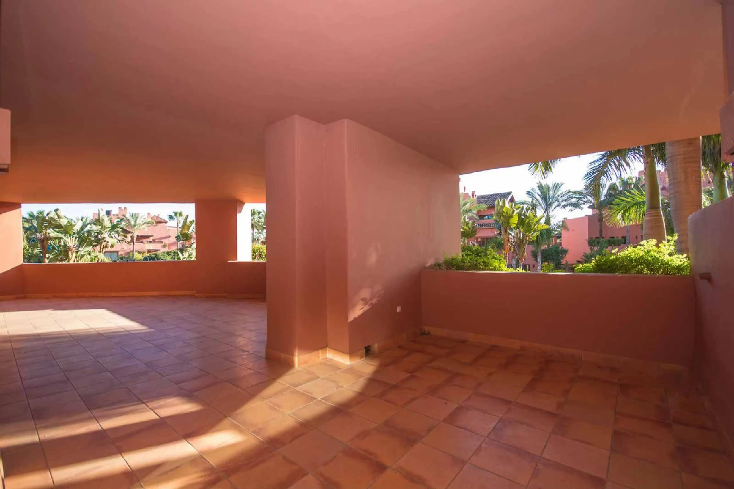 Fantastic 201m2 built,183 m2 usable ground floor south oriented apartment (elevated 2 meters above ground floor), fully furnished in a new beach side urbanization located in the heart of the "New Golden Mile", close to the 5 stars Hotels Ikos &  Las Dunas
