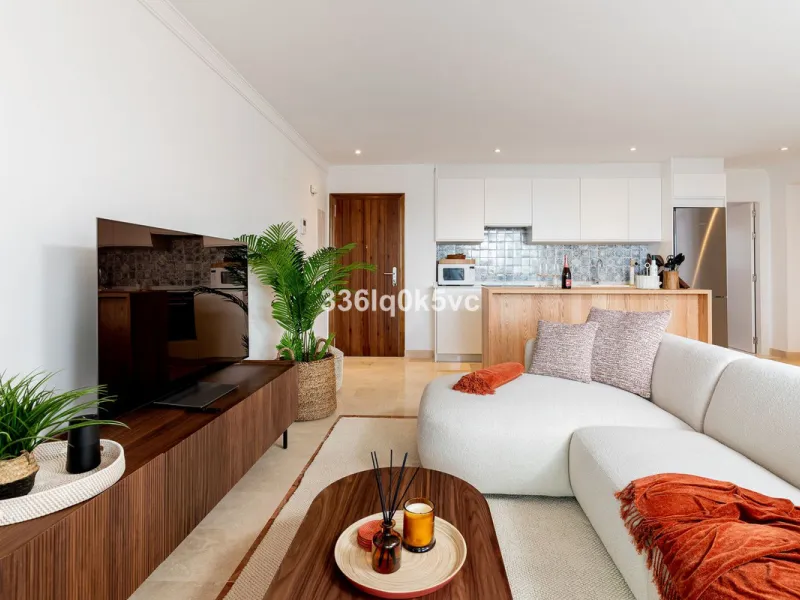 Apartment - Ground Floor Apartment в продаже в Benahavís, Málaga. В доме 3 спален и 2 ванных комнат. Площадь дома 110 м². Площадь участка 55 м²