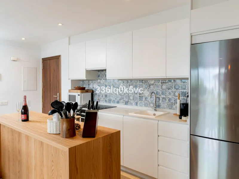 Apartment - Ground Floor Apartment в продаже в Benahavís, Málaga. В доме 3 спален и 2 ванных комнат. Площадь дома 110 м². Площадь участка 55 м²
