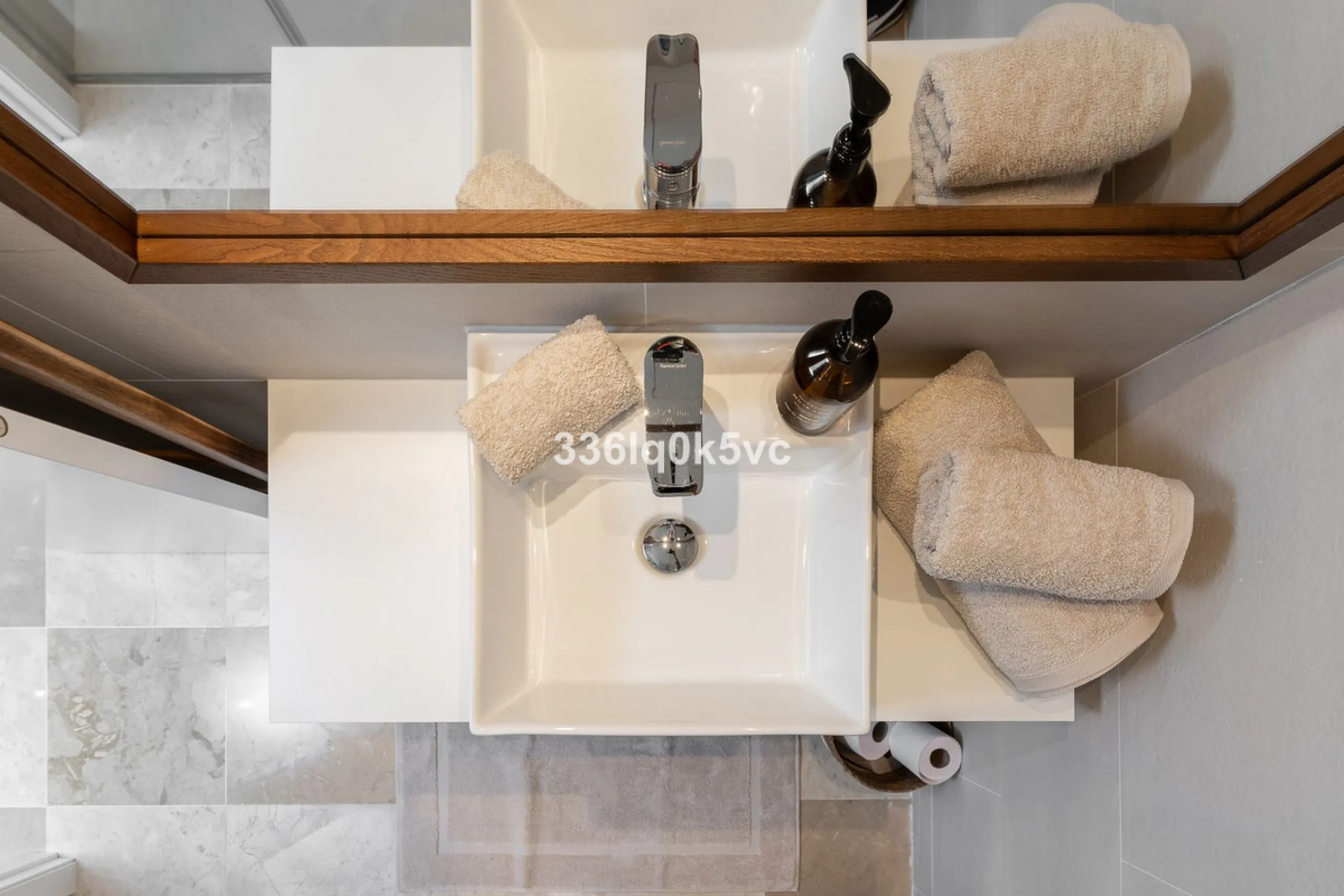 Apartment - Ground Floor Apartment в продаже в Benahavís, Málaga. В доме 3 спален и 2 ванных комнат. Площадь дома 110 м². Площадь участка 55 м²