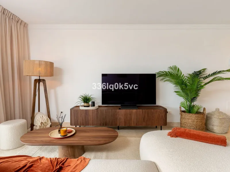 Apartment - Ground Floor Apartment в продаже в Benahavís, Málaga. В доме 3 спален и 2 ванных комнат. Площадь дома 110 м². Площадь участка 55 м²