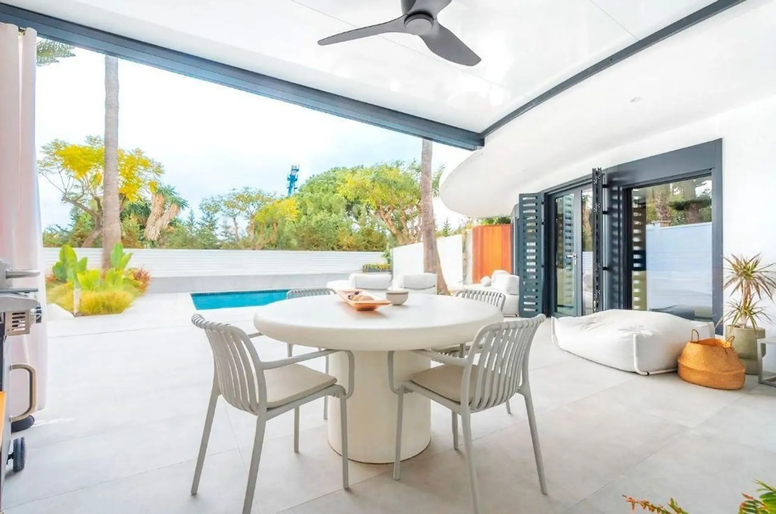 Renovated townhouse in Vallpineda, Sant Pere de Ribes
