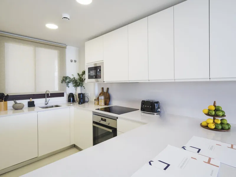 This magnificent brand-new penthouse, located in one of the most exclusive areas of the prestigious El Higuerón residential development.