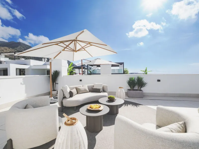 This magnificent brand-new penthouse, located in one of the most exclusive areas of the prestigious El Higuerón residential development.