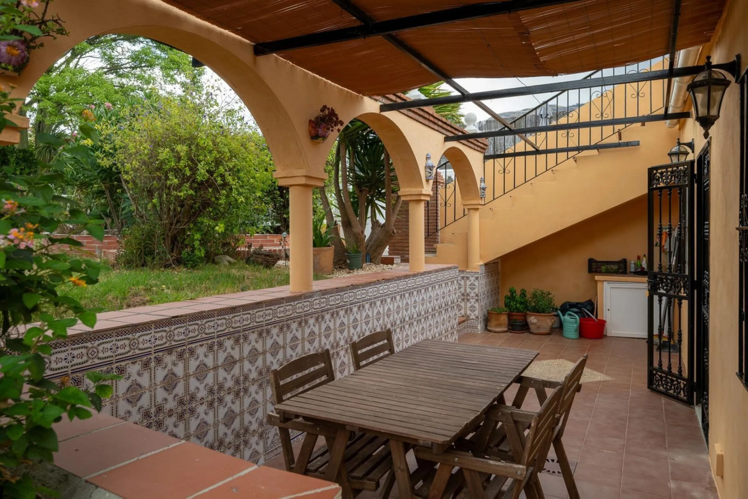 House - Detached Villa в продаже в Alhaurín el Grande, Málaga. В доме 4 спален и 4 ванных комнат. Площадь дома 235 м². Площадь участка 861 м²