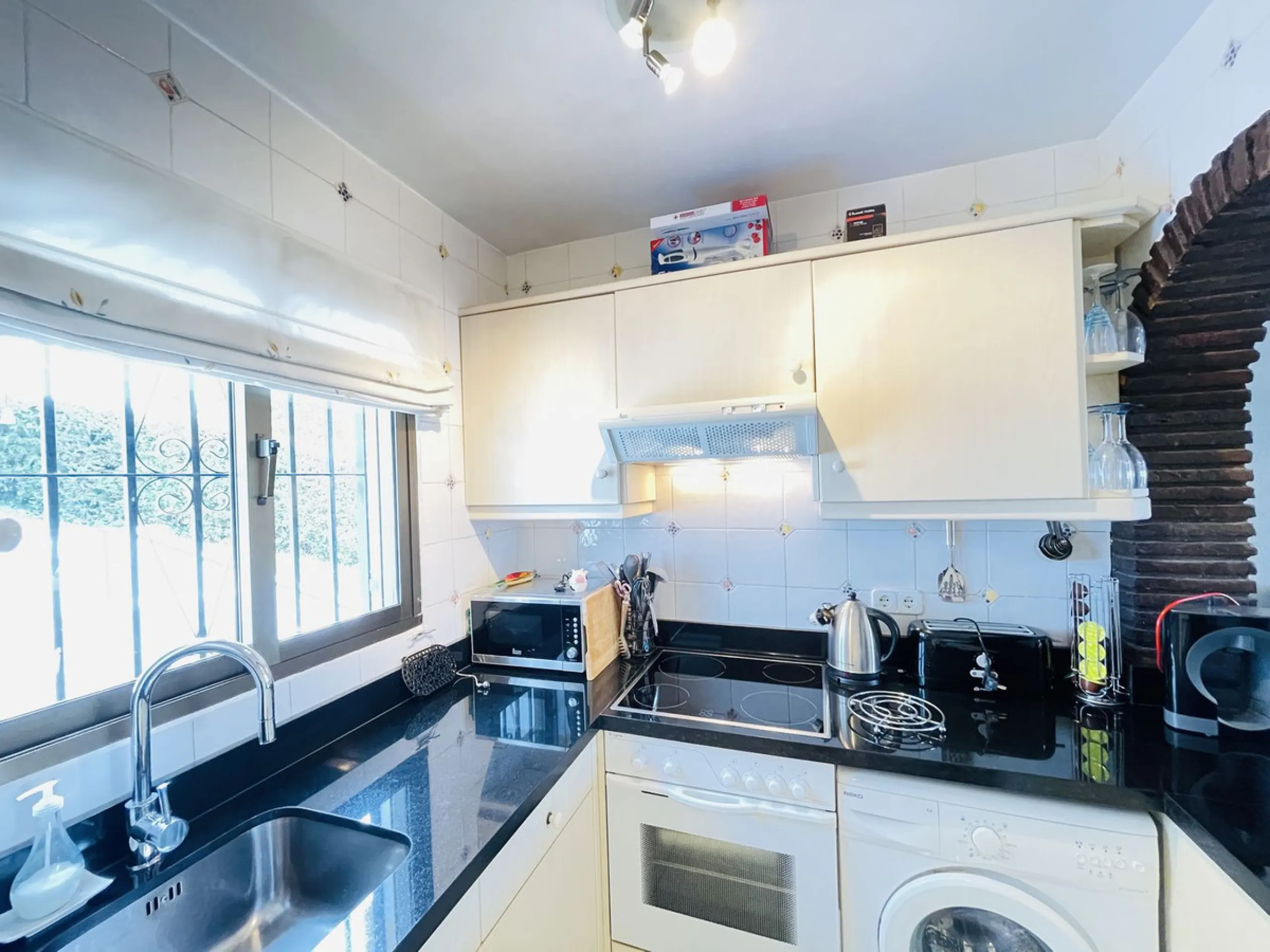 Apartment - Ground Floor Apartment в продаже в Mijas, Málaga. В доме 2 спален и 1 ванных комнат. Площадь дома 66 м²
